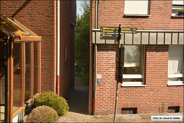 Schloßstraße mit Blick in die Henrichmannstiege