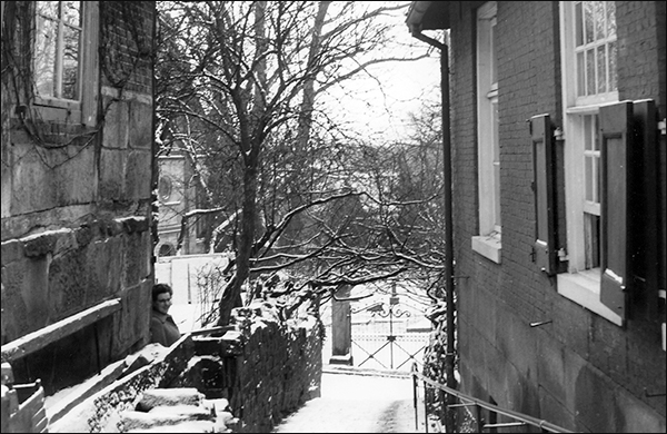 Winterlicher Blick auf die untere östliche Hellendoornstiege