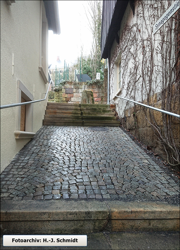 Blick auf den unteren Teil der Synagogenstiege