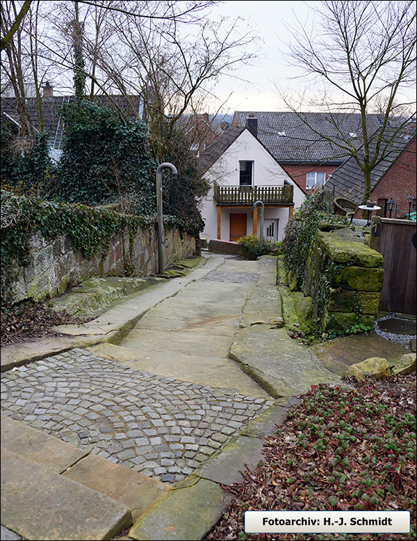 Blick durch die Synagogenstiege nach Sden