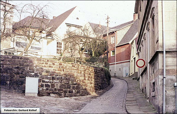 Niehausstiege, hügelaufwärts