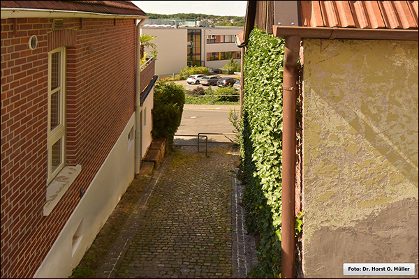 Blick durch die Schroerstiege nach Süden