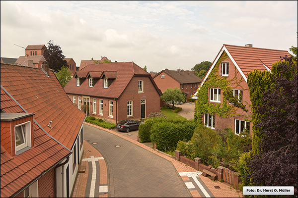 Hofstiege, Straenbiegung nach Sdwesten